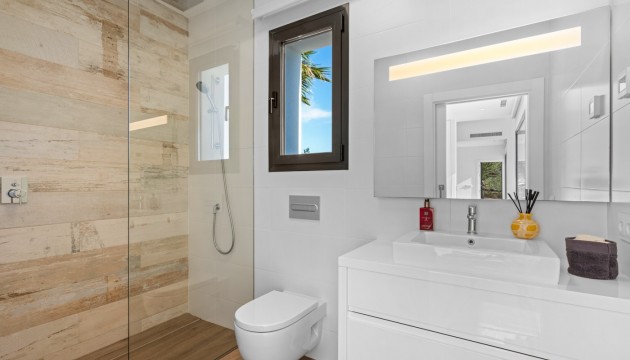 Reventa - Chalet Independiente - Las Colinas Golf