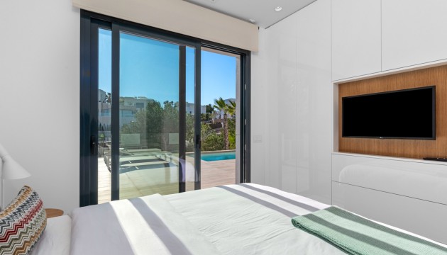 Reventa - Chalet Independiente - Las Colinas Golf