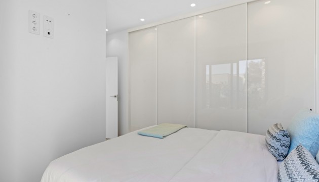 Reventa - Chalet Independiente - Las Colinas Golf