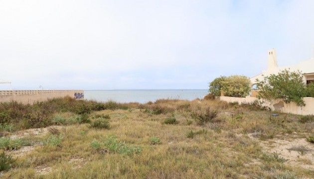 Resale - Plot / Land - La Manga del Mar Menor
