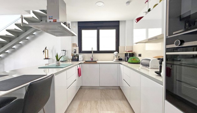 Videresalg - Detached Villa - Orihuela Costa - Villamartín