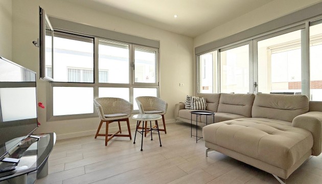 Resale - Semi Detached Villa - Orihuela Costa - Los Dolses