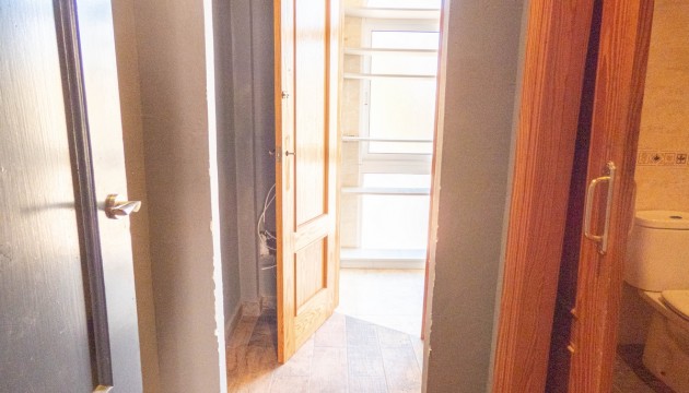 Resale - Commercial - Algorfa