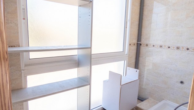 Resale - Commercial - Algorfa