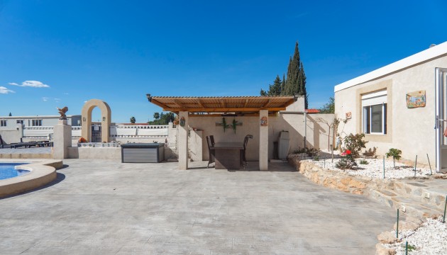 Herverkoop - Country House - Los Montesinos