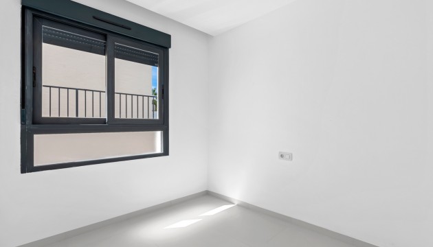 Reventa - Apartamento - San Miguel de Salinas