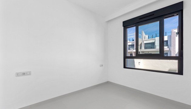 Reventa - Apartamento - San Miguel de Salinas