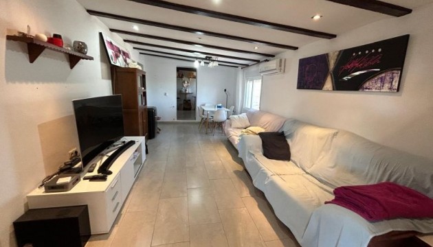 Begagnad - Landsbyggdshus - Orihuela