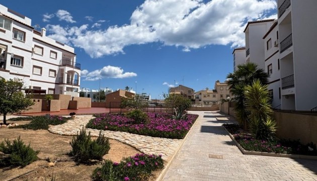 Resale - Apartment - Orihuela Costa
