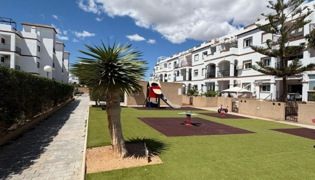 Resale - Apartment - Orihuela Costa