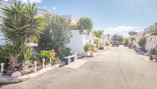 Resale - Bungalow - Torrevieja - El chaparral