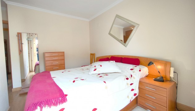 Resale - Apartment - Torrevieja - Playa de los Locos