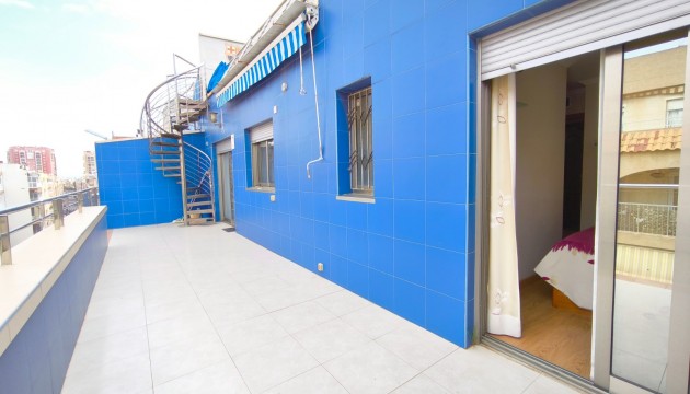 Resale - Apartment - Torrevieja - Playa de los Locos
