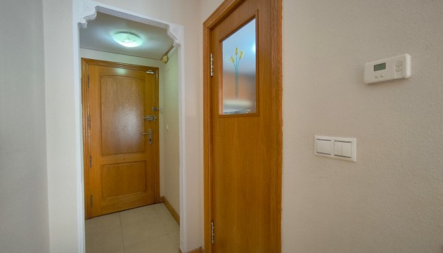 Resale - Apartment - Torrevieja - Playa de los Locos