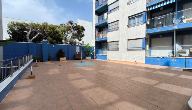 Resale - Apartment - Torrevieja - Playa de los Locos