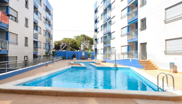 Resale - Apartment - Torrevieja - Playa de los Locos