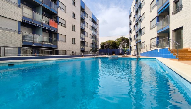 Resale - Apartment - Torrevieja - Playa de los Locos