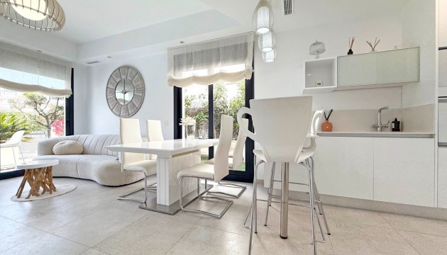 Resale - Semi Detached Villa - Orihuela Costa - Villamartín