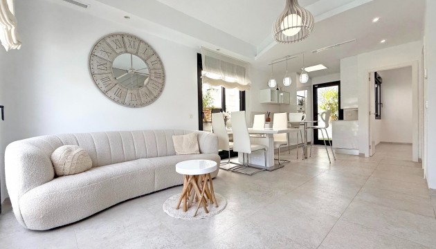 Resale - Semi Detached Villa - Orihuela Costa - Villamartín