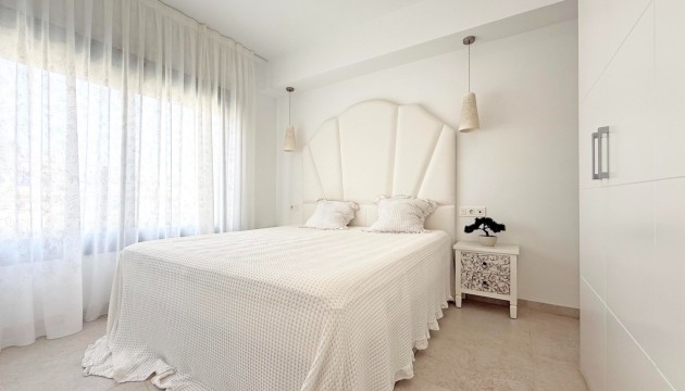 Resale - Semi Detached Villa - Orihuela Costa - Villamartín