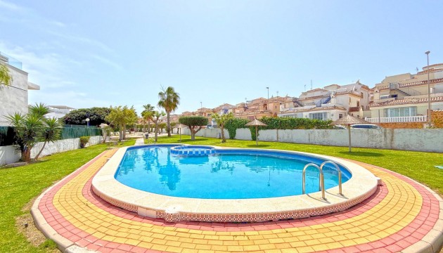 Resale - Semi Detached Villa - Orihuela Costa - Villamartín