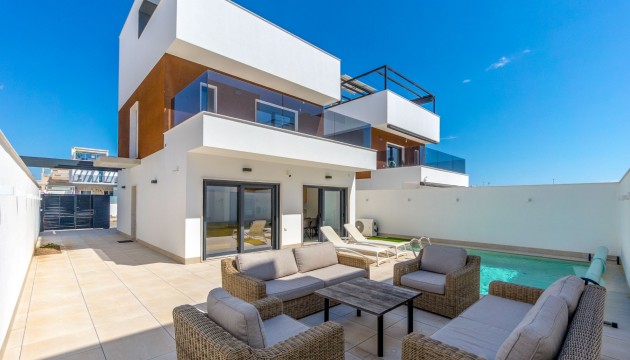 Herverkoop - Detached Villa - Torre de la Horadada