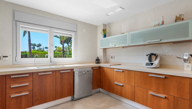 Herverkoop - Detached Villa - Elche