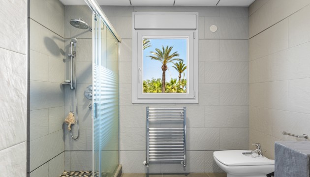 Herverkoop - Detached Villa - Elche