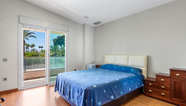 Herverkoop - Detached Villa - Elche