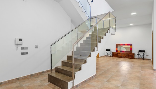 Herverkoop - Detached Villa - Elche