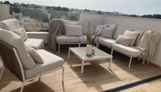 Resale - Apartment - Orihuela Costa - Villamartín