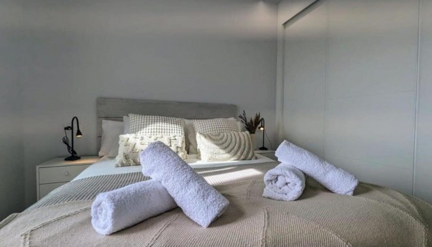 Resale - Apartment - Orihuela Costa - Villamartín