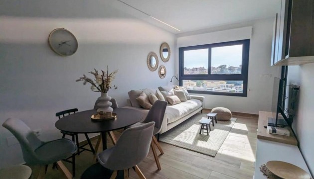 Resale - Apartment - Orihuela Costa - Villamartín