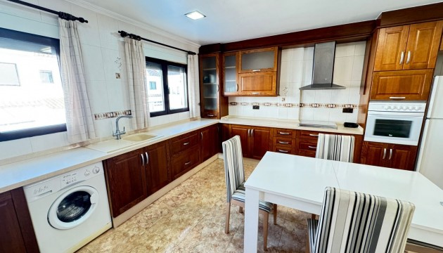 Herverkoop - Herenhuis - San Miguel de Salinas