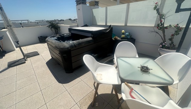 Resale - Apartment - Orihuela - Vistabella Golf