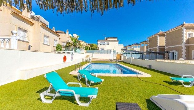 Resale - Detached Villa - Orihuela Costa - Villamartín