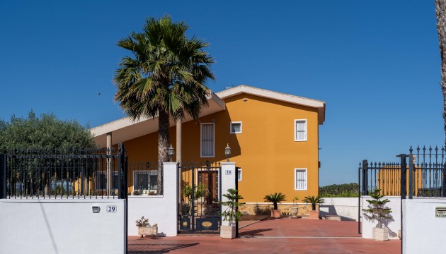 Herverkoop - Detached Villa - Orihuela
