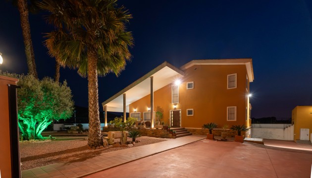 Herverkoop - Detached Villa - Orihuela