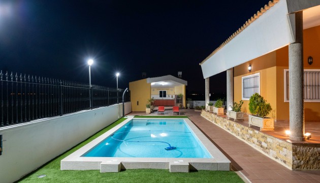 Herverkoop - Detached Villa - Orihuela