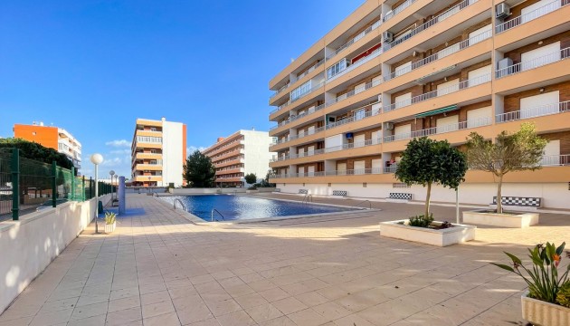 Resale - Apartment - Orihuela Costa - Punta Prima
