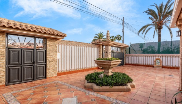 Wiederverkauf - Detached Villa - Torrevieja