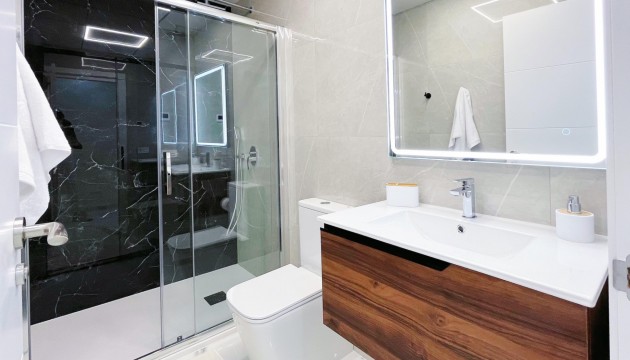 Resale - Apartment - Torrevieja - Playa del Cura