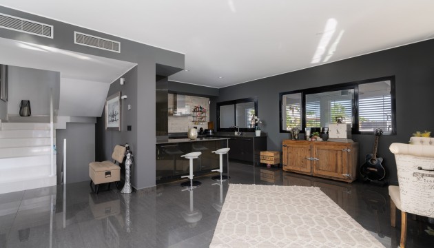 Wiederverkauf - Detached Villa - La Marina