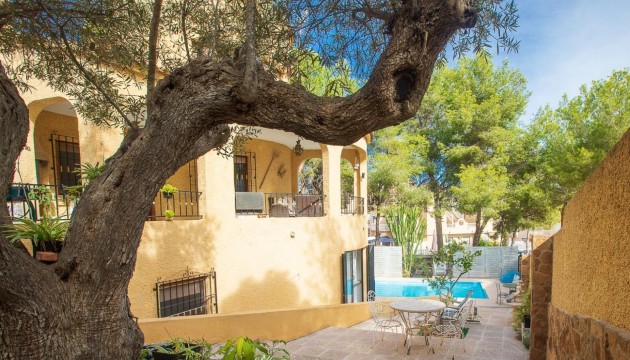 Resale - Detached Villa - Orihuela Costa - Villamartín