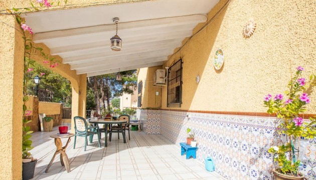 Resale - Detached Villa - Orihuela Costa - Villamartín