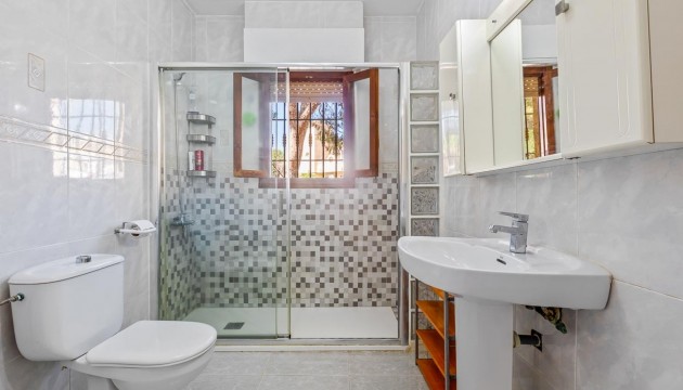 Resale - Detached Villa - Orihuela Costa - Villamartín