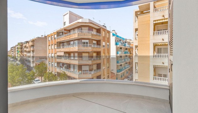 Resale - Apartment - Torrevieja - Playa del Cura