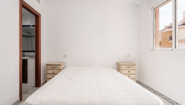 Resale - Apartment - Torrevieja - Playa de los Locos