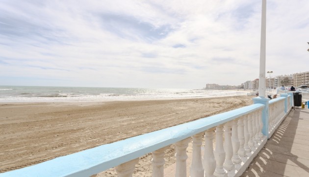 Resale - Apartment - Torrevieja - Playa de los Locos