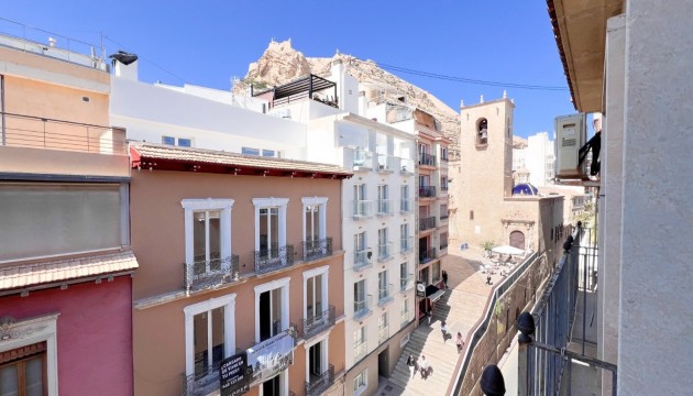 Resale - Apartment - Alicante